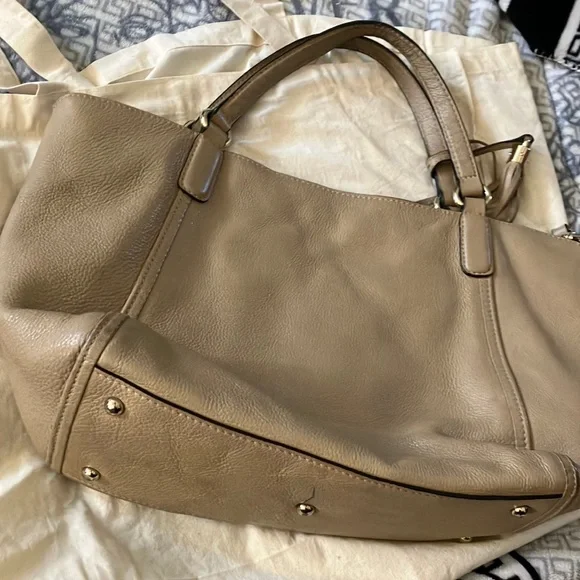 Gucci ❤️❤️ Tan Leather Women's Bag - Picture 5 of 10